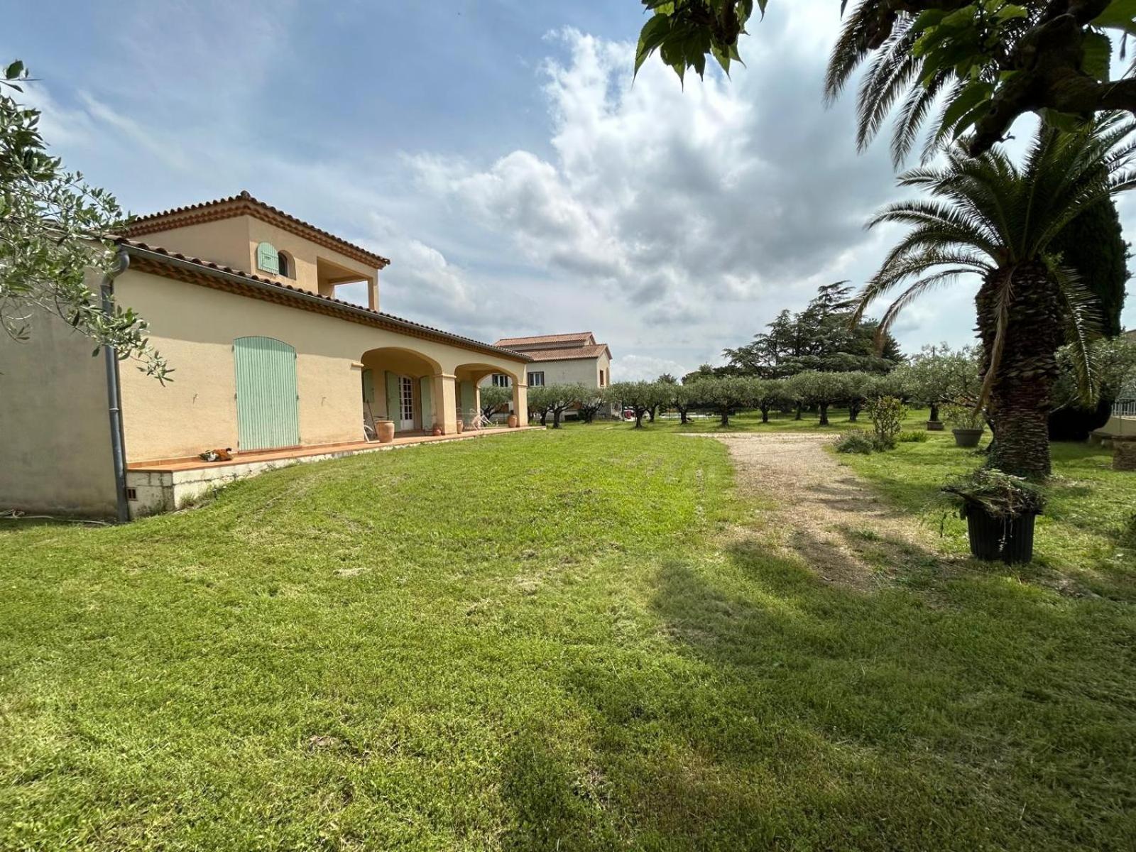 Les Oliviers Villa